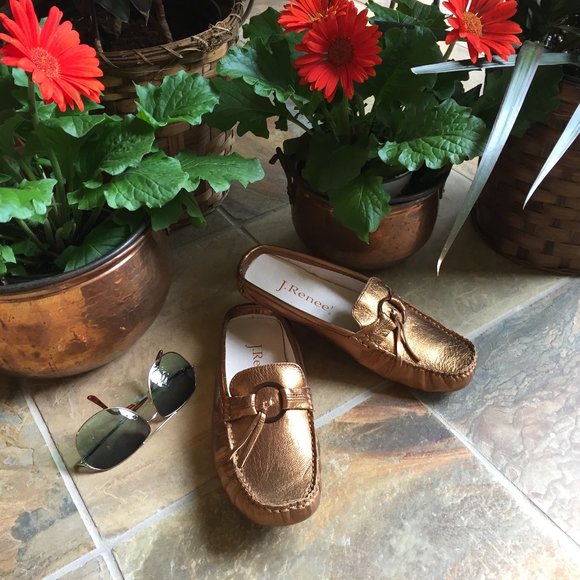 J. Renee Bronze Metallic Leather Mule/Slide (NEW) - Picture 2 of 15
